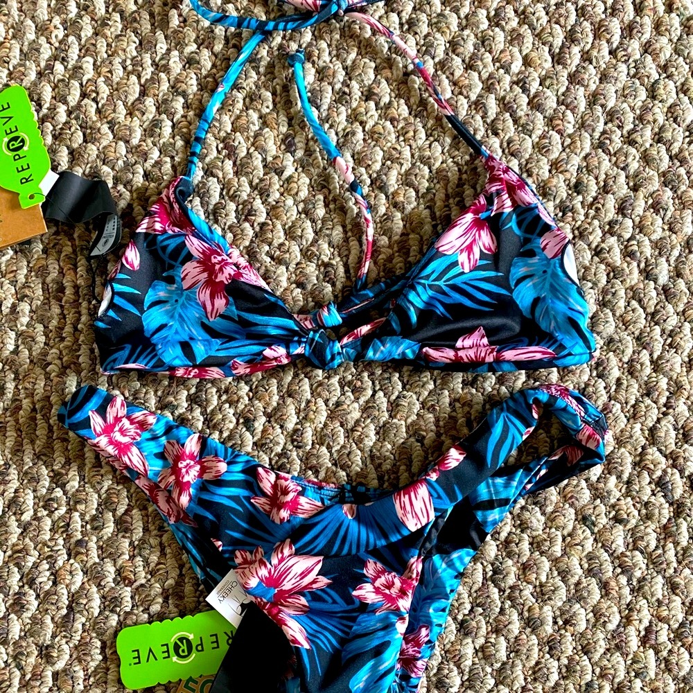 Volcom bikini
